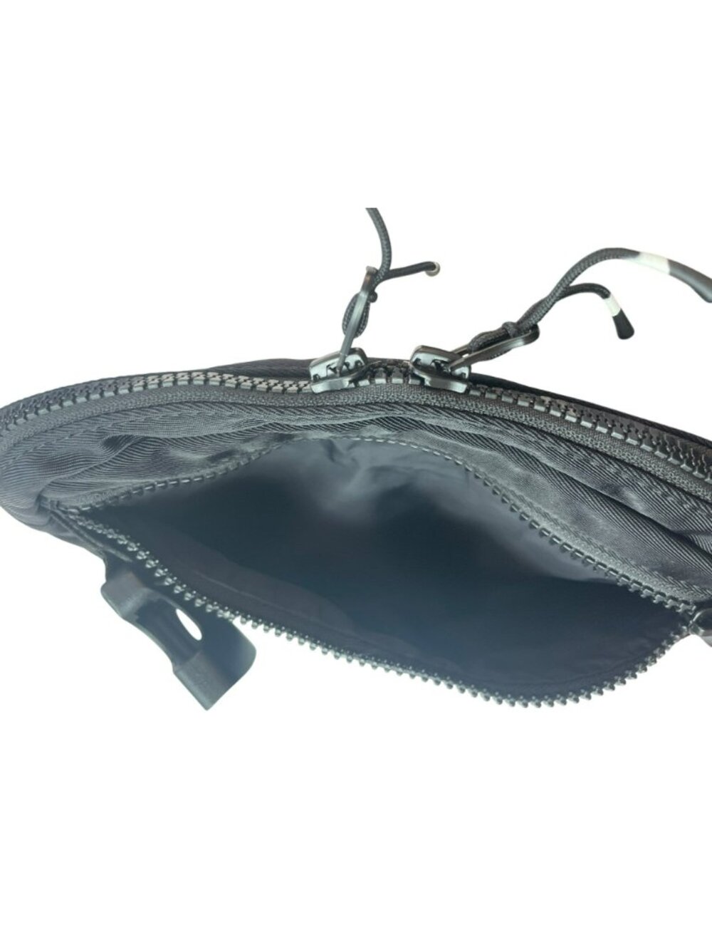 Fabletics The Big Belt Bag Fanny Pack Black Adjustable Strap OS MSRP$50 NWT - Picture 4 of 7